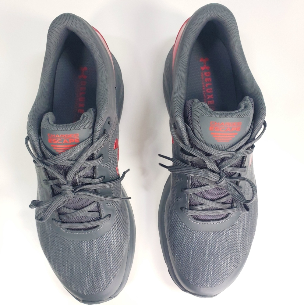 Under Armour Charged Escape 3 Evo Chrome 3024620-100 Men's Running sneakers 9.5 - Picture 3 of 9
